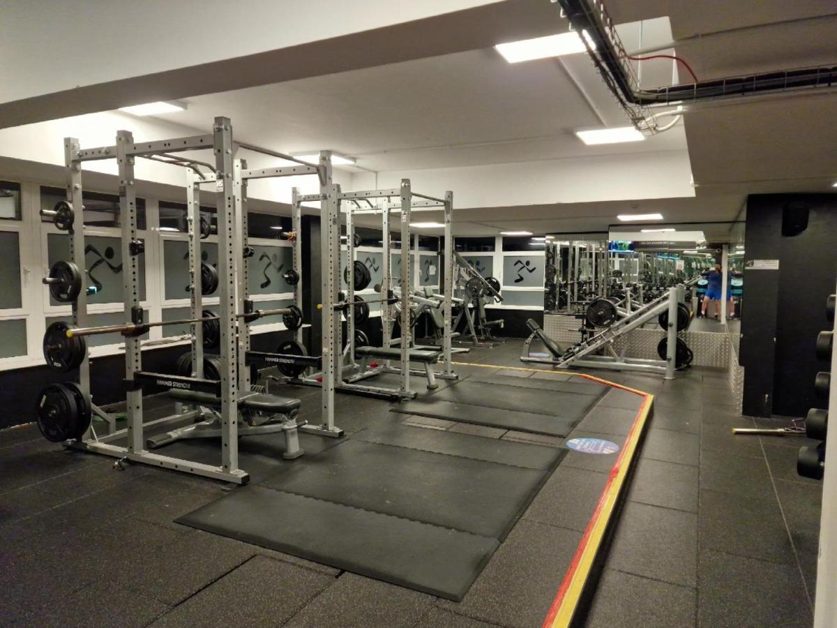 Castle Townhouse - Private Parking - 24 Hr Gym Access - Town Centre * Kenilworth